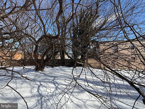 4th image of 5910 Eads St NE Lot 6 & 7
