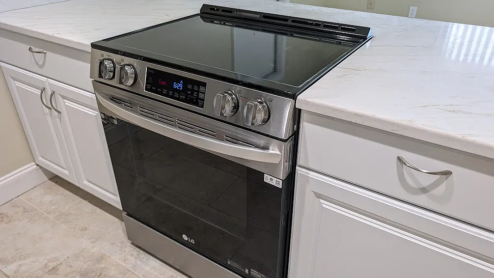 1 bed, 700 sqft, $1,700 — Photo 4