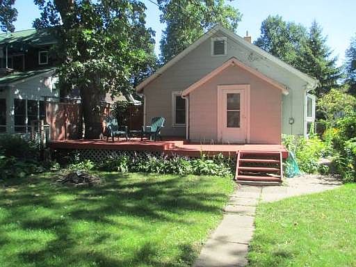 2nd image of 2724 40th Ave S