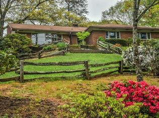 4 Wildwood Acres Rd, Asheville, NC 28806