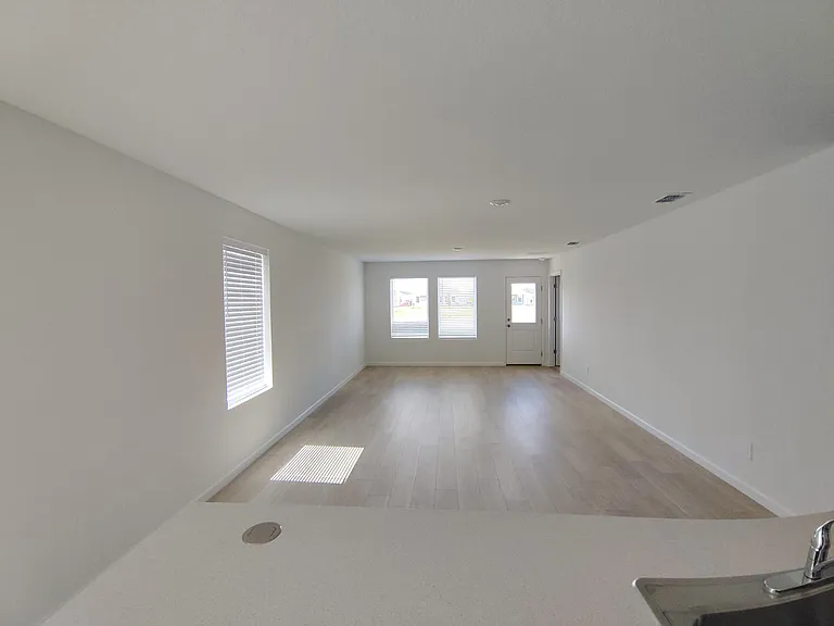 5542 Pimenta Ct — Photo 4