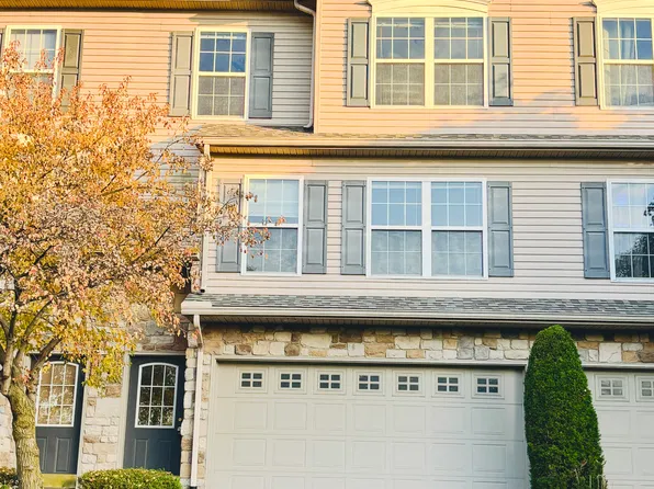 479 Waterleaf Ct, Mechanicsburg, PA 17050