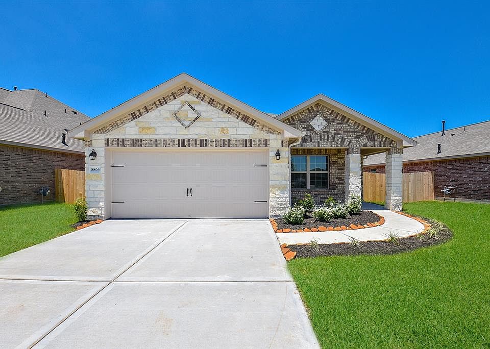 1st image of 8806 Voyager Dr