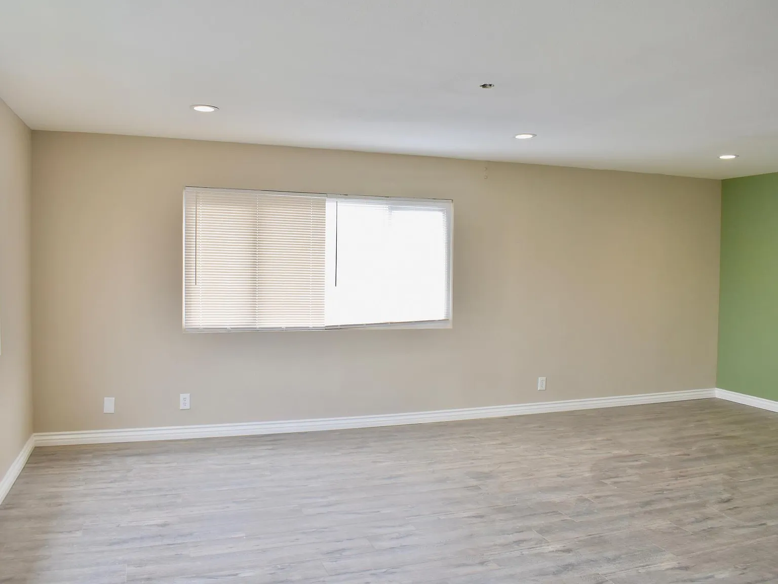 1108 Exposition Blvd — Photo 3