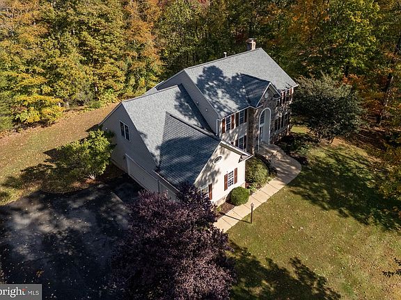 2nd image of 231 Kimberwick Ln