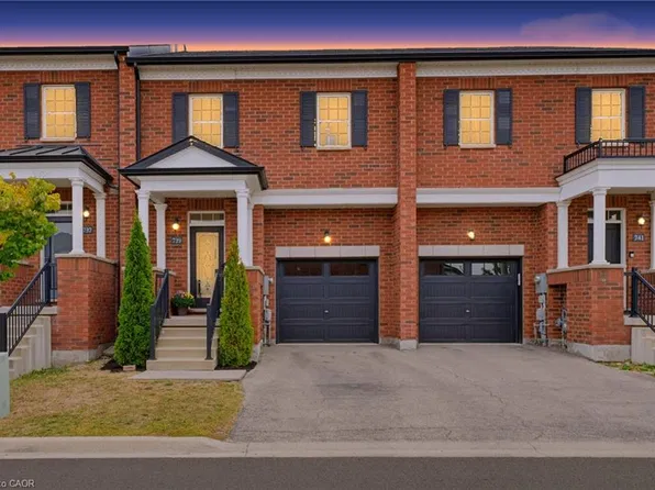 739 Banks Cres, Milton, ON L9T 9A4