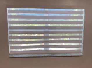 950 NW 11th St APT 3C, Miami, FL 33136