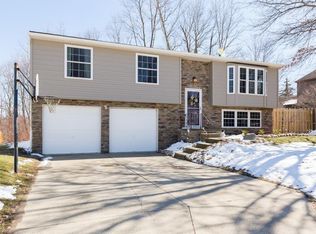 635 Berkshire Dr, Medina, OH 44256
