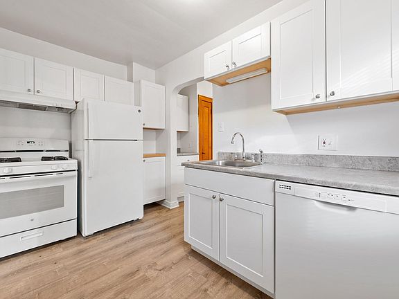 3rd image of 2917 35th Ave S APT 3