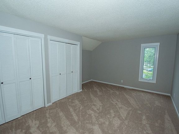 5th image of 18144 Stoneridge St APT D