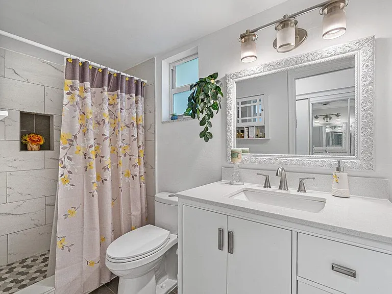 2855 S Garden Dr #211 — Photo 18