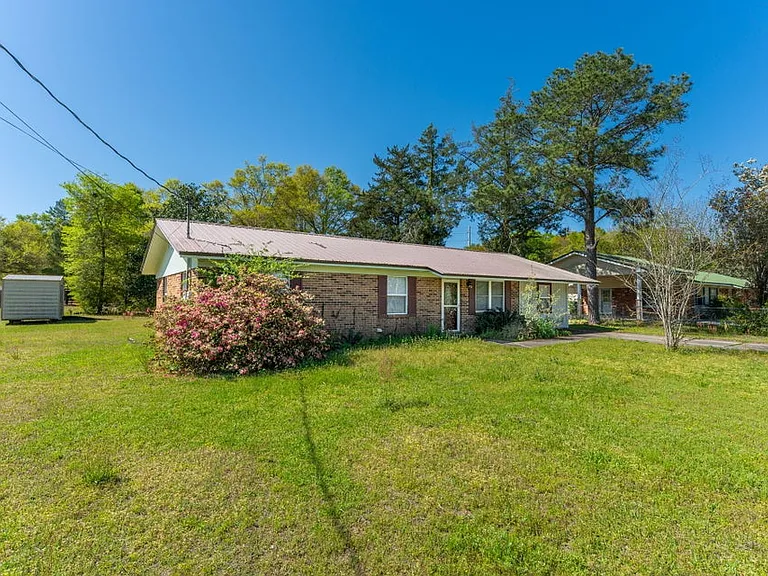170 Sidney Ave — Photo 33