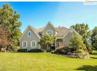 4007 W 140th St, Leawood, KS 66224