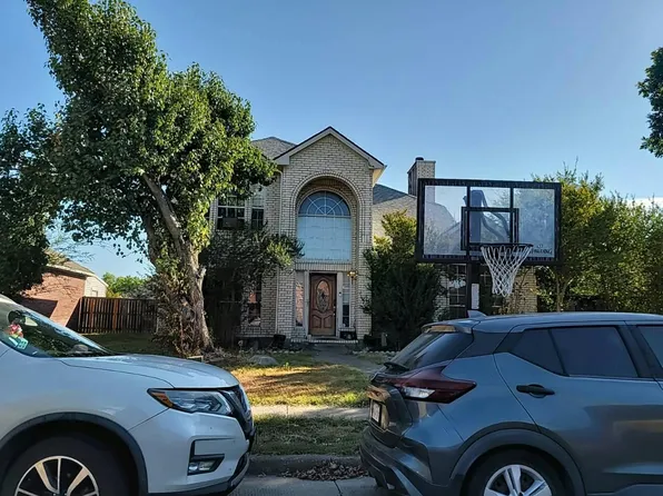 2712 Crystal Falls Dr, Mesquite, TX 75181