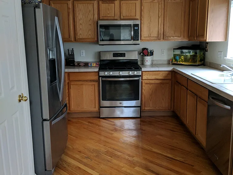 414 Poppy Dr — Photo 2