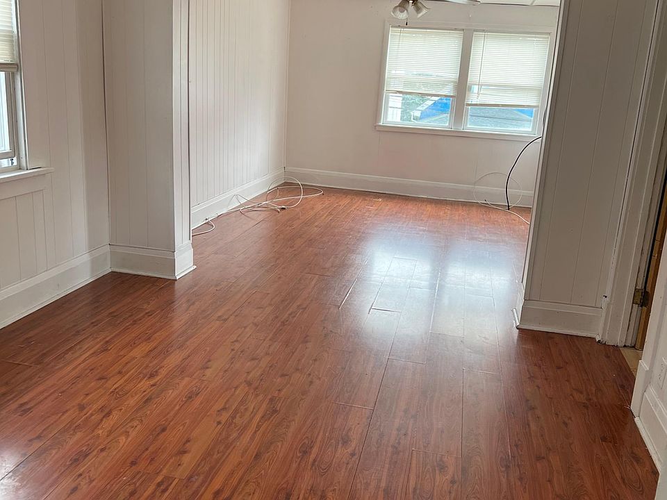 1st image of 344 Baraga St