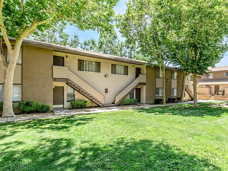 Sienna Heights — Photo 3