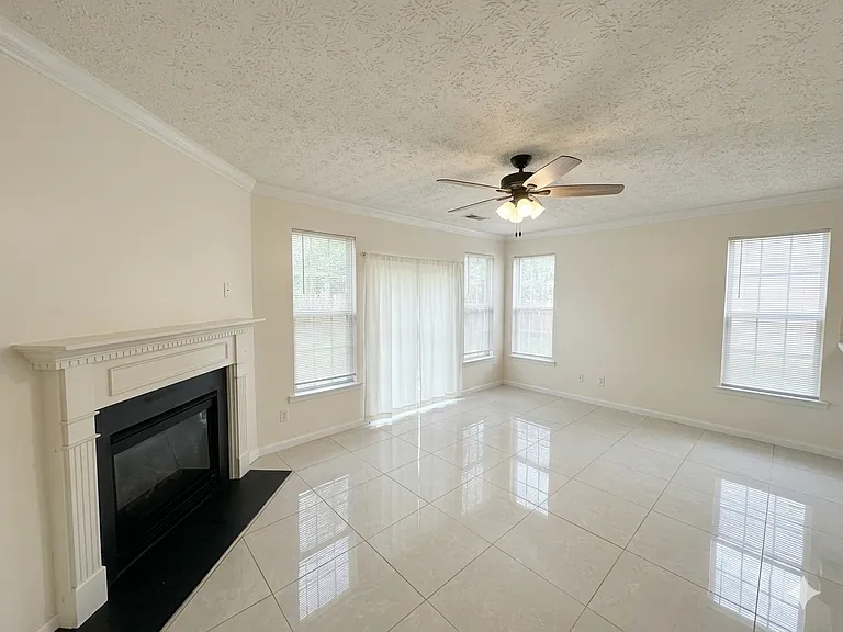 4811 Zephyr Cove Pl — Photo 3