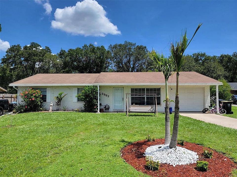 1st image of 2962 Delrose Dr N