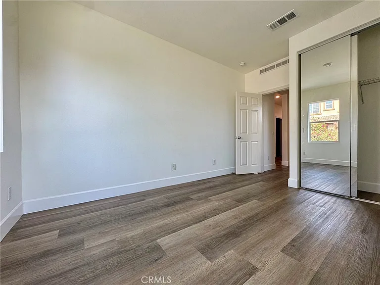 4694 S Rogers Way — Photo 6