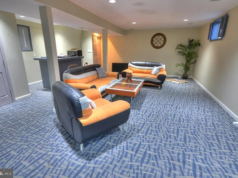 4304 Silas Hutchinson Dr — Photo 21