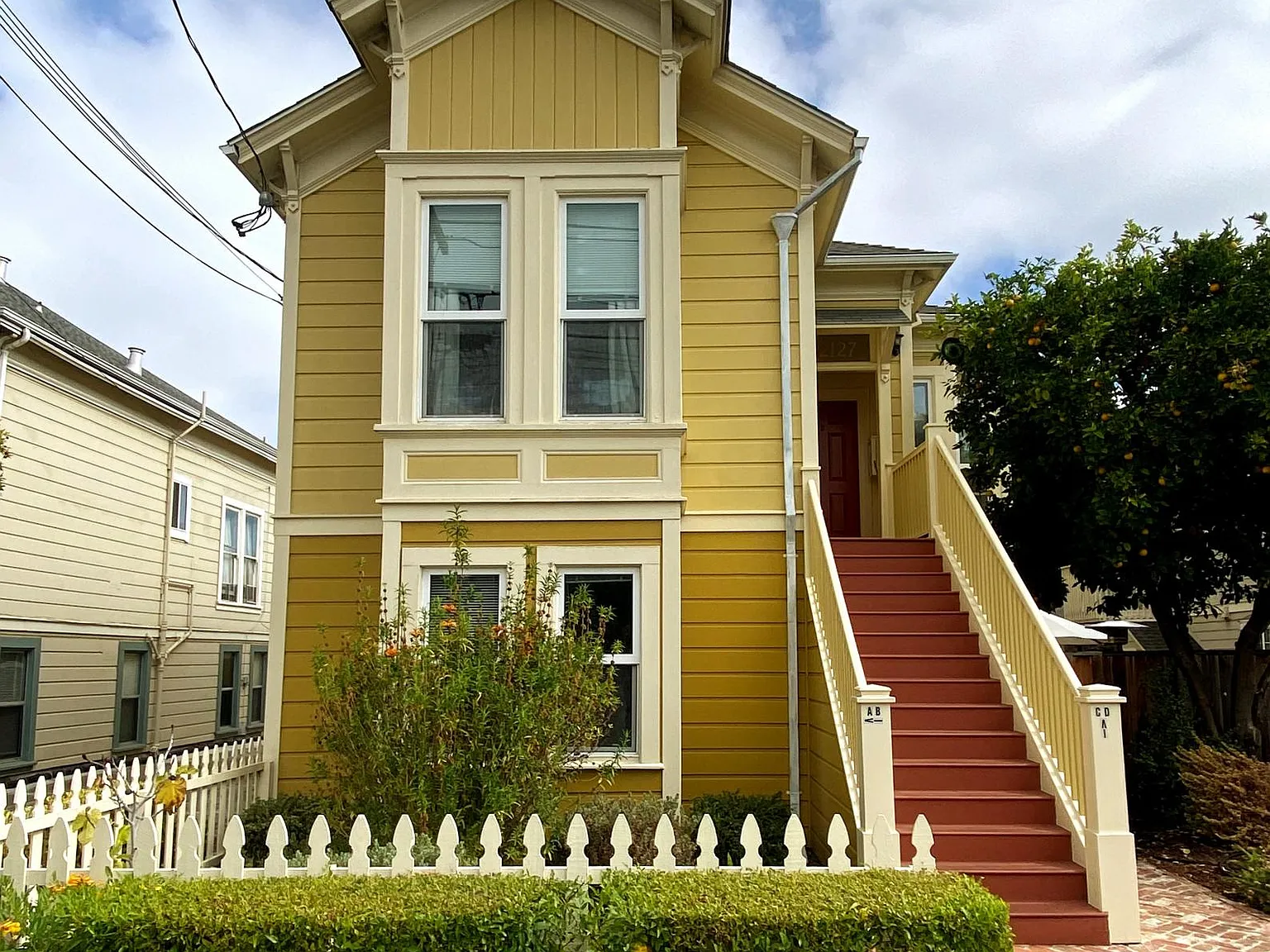 2 bed, 900 sqft, $2,950 — Photo 1