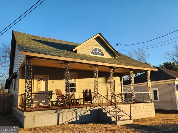 42 Poplar St, Porterdale, GA 30014