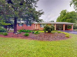 4211 Village Dr, Trinity, NC 27370