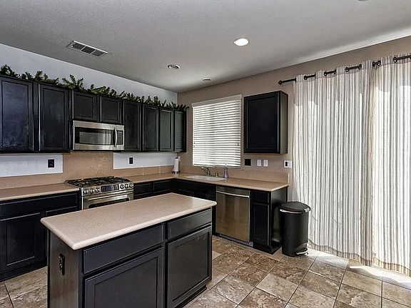 5th image of 16715 Desert Willow St
