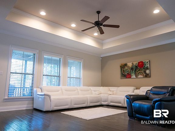 5th image of 6359 Garrison Dr