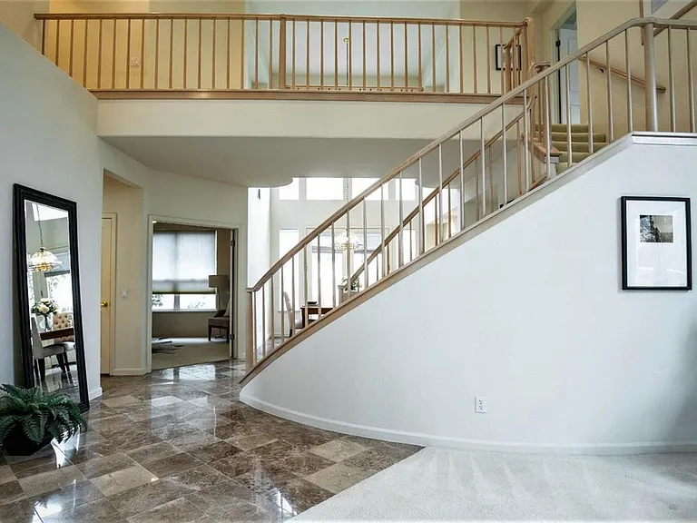 3233 Quail Hollow Dr #1 — Photo 4