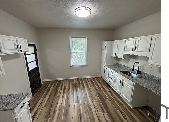 2nd image of 119 Poplargrove St