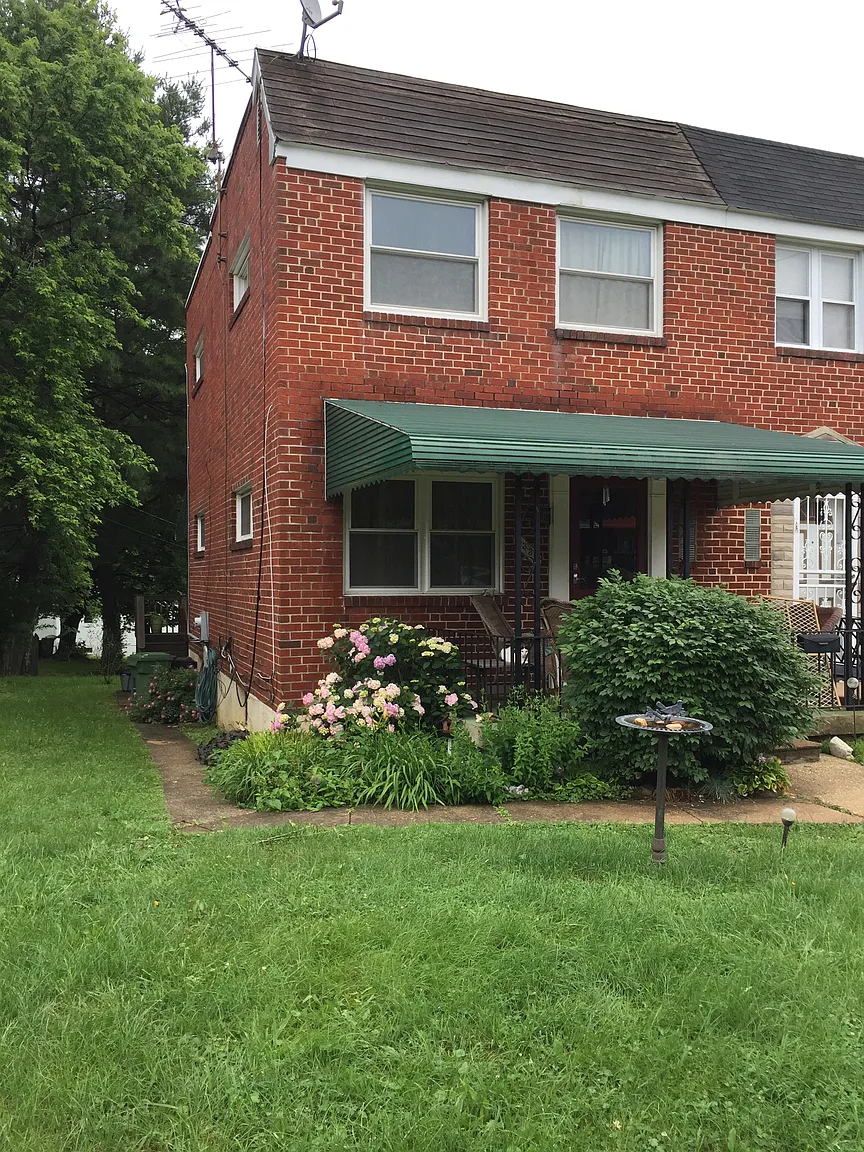 5335 Todd Ave photo 1