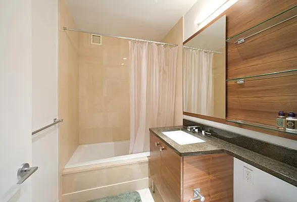 Rented by Keller Williams NYC | media 31