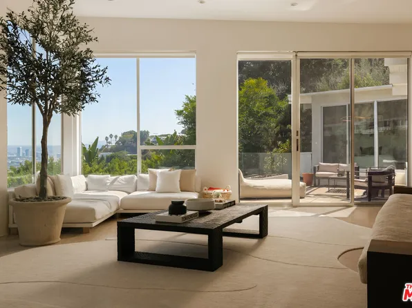 8618 Franklin Ave, Los Angeles, CA 90069