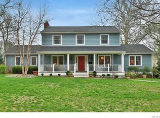 9 Colony Dr, Blauvelt, NY 10913