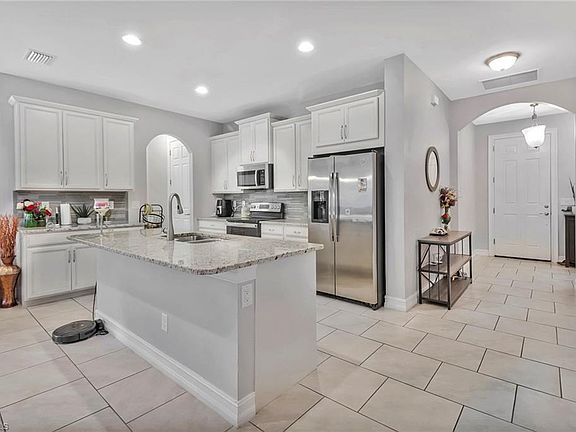 3rd image of 14561 Tuscany Pointe Trl
