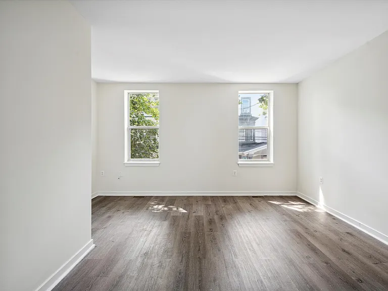 2036 N 32nd St #B — Photo 11