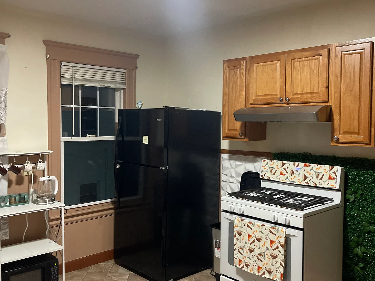 Studio, 600 sqft, $1,500 — Photo 2