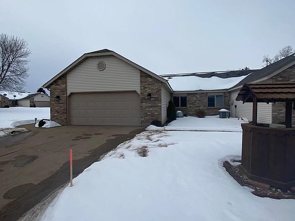 3rd image of 745 Mulligan Dr #A