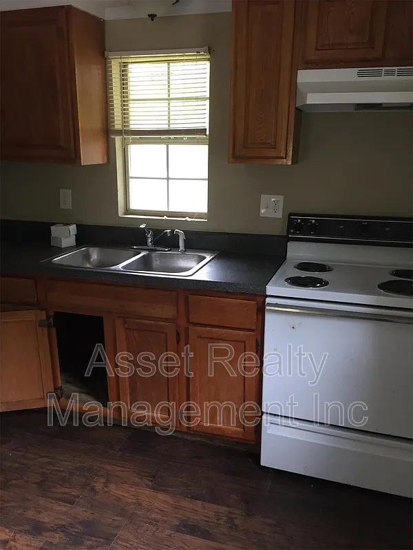 1 bed, 1.0 bath, 484 sqft, $870 — Photo 3