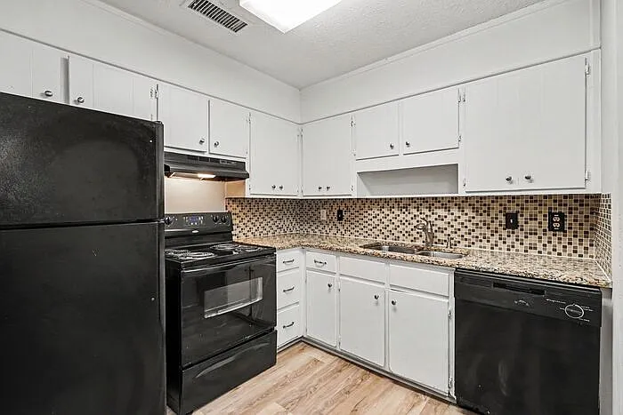 886 Martin Heights Dr NW #B — Photo 27
