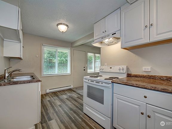 4th image of 5730 Tracyton Boulevard NW