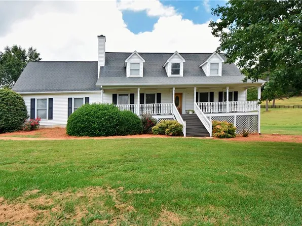 6611 Holly Springs Rd, Clermont, GA 30527