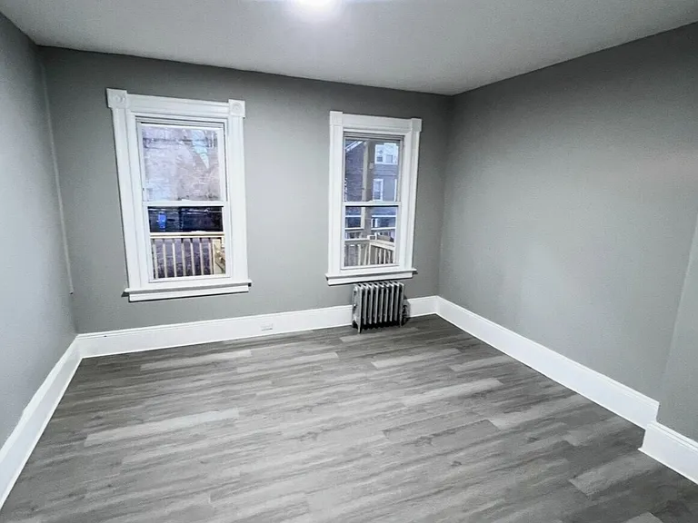 3 Oak Ave — Photo 8