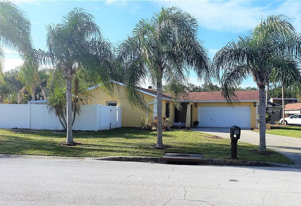 1st image of 8248 Country Oaks Ct