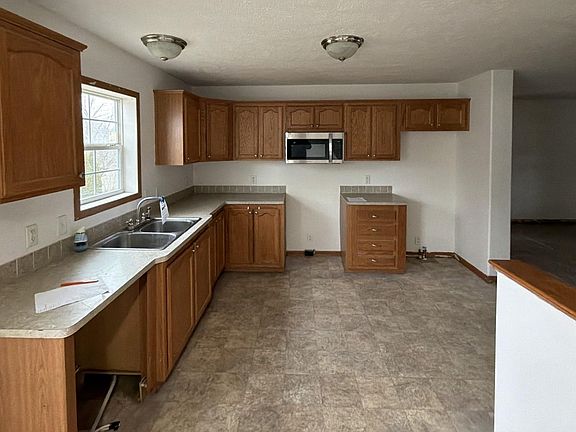 3rd image of 7505 N 1200th Rd W