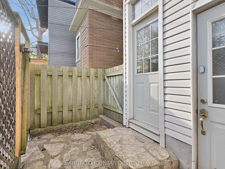 25 Dixon Ave #MAIN — Photo 45