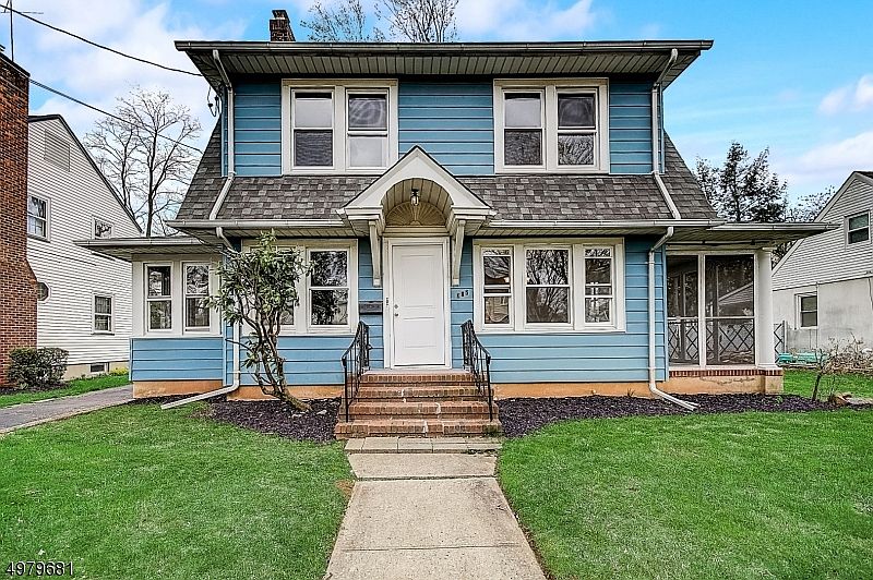1st image of 382 W Meadow Ave