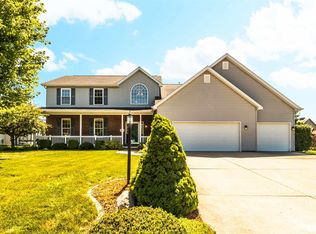 609 Evergreen Dr, Washington, IL